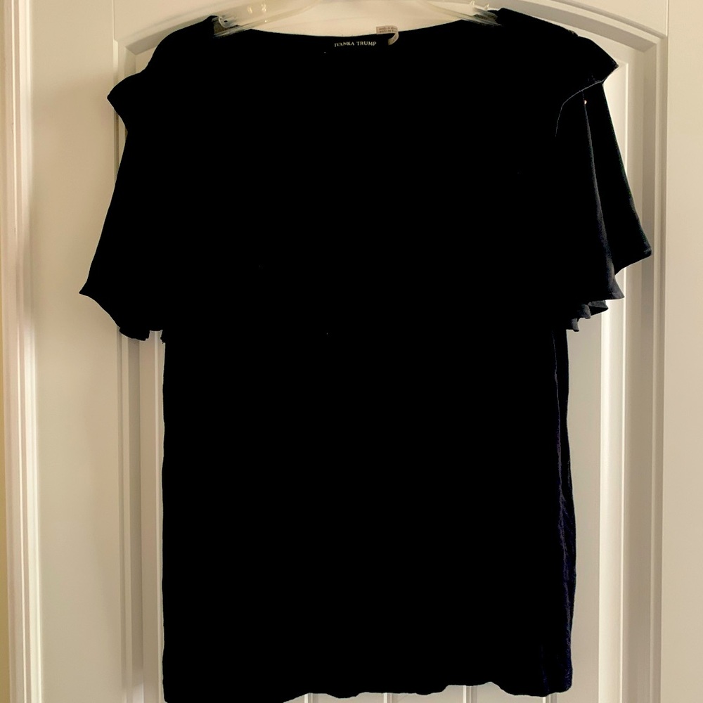 The photo doesn’t do this shirt justice.